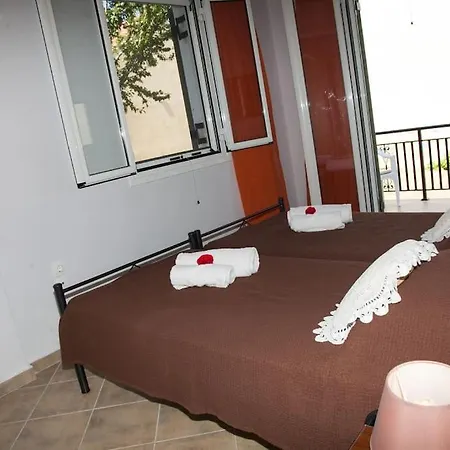 Irini'S Traditional Kefalonian House Lixouri Exterior photo