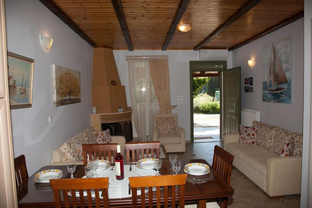 Irini's Traditional Kefalonian House Holiday home *